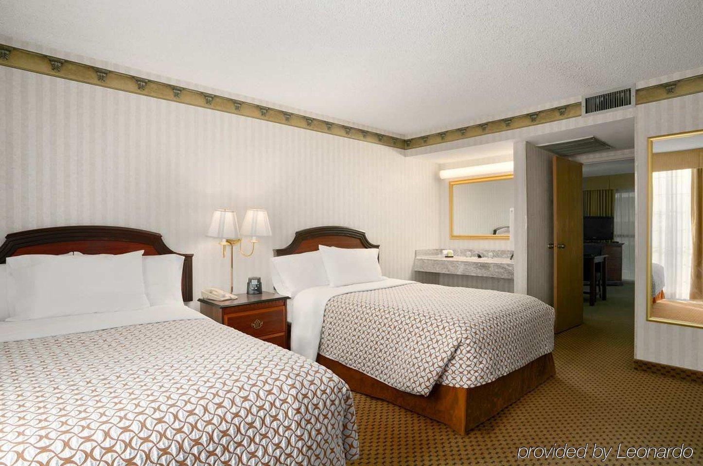Embassy Suites By Hilton Arcadia-Pasadena Area Zewnętrze zdjęcie